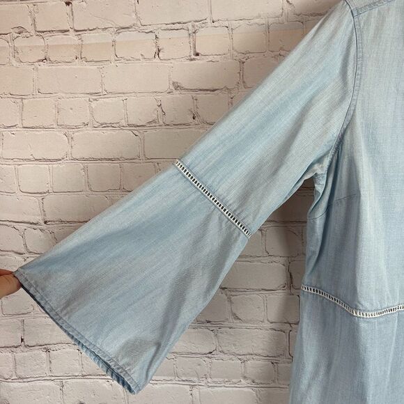 FOXCROFT light blue swing lace trim flared sleeve chambray tunic blouse top 8 - Picture 4 of 6